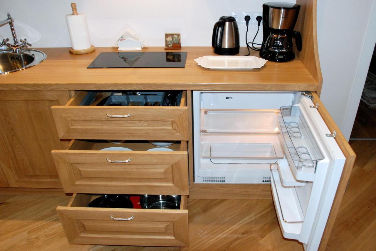 Apartamento Dzirnavu 92, Free Private Parking Riga Exterior foto